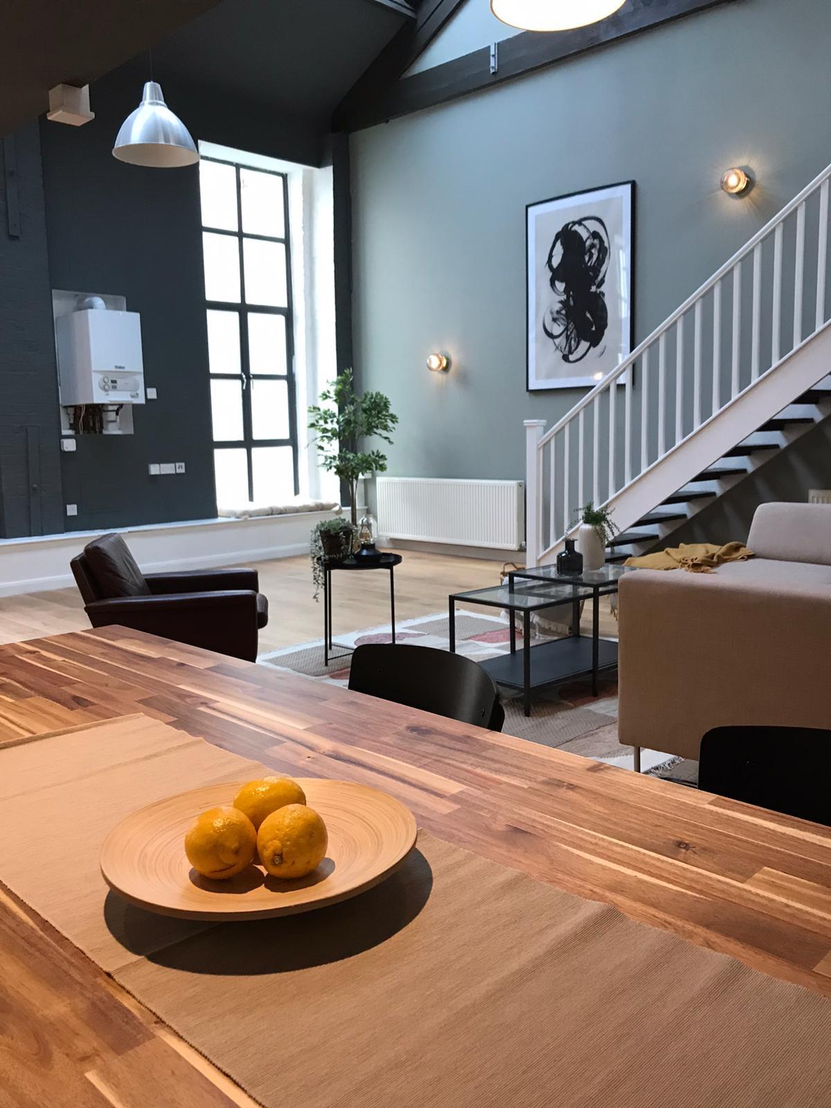 high-end decorating Aldgate, EC3