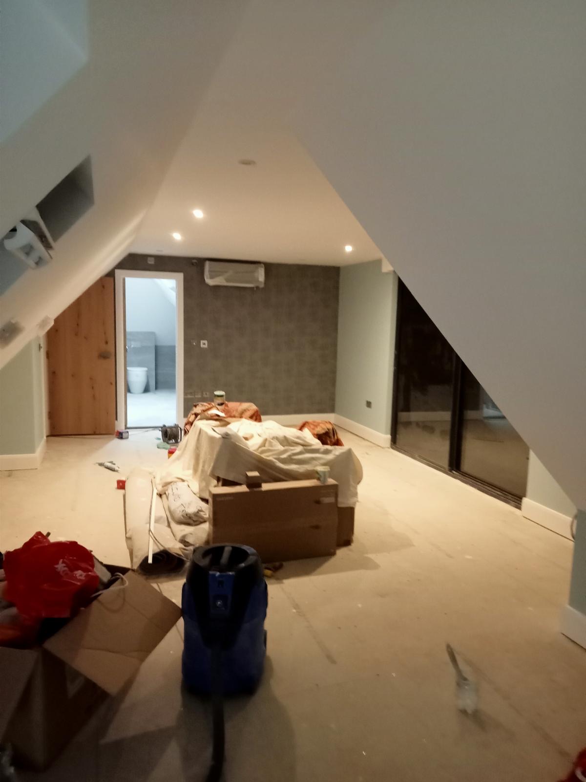 skim coating Aldgate, EC3